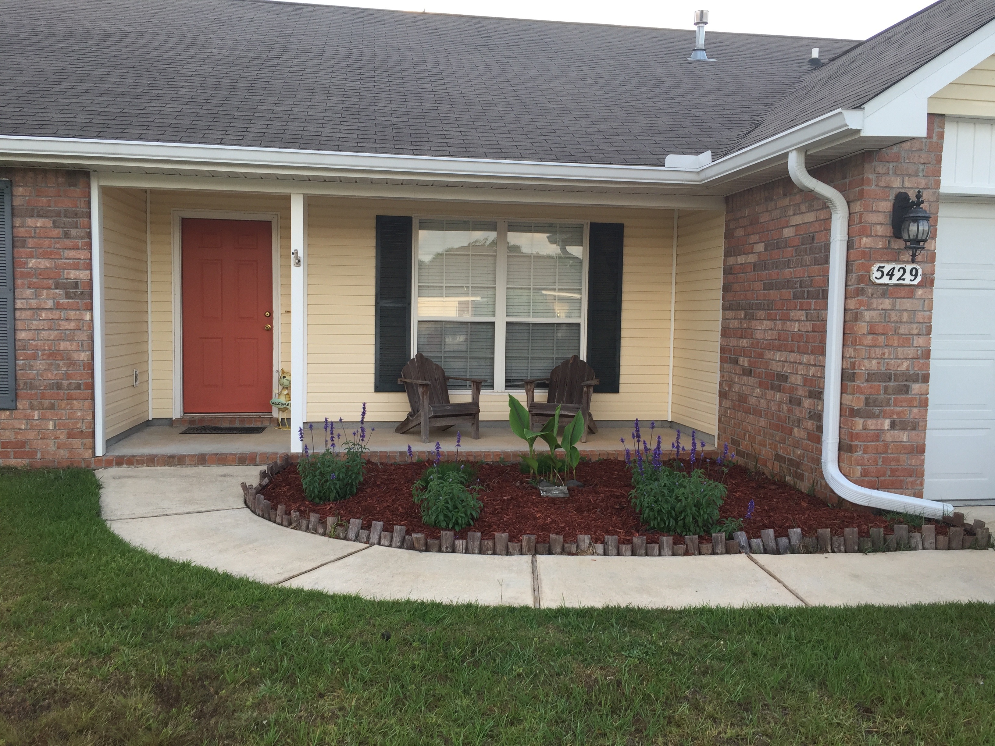5429 E Brook Dr Crestview, FL 220,000 4/2